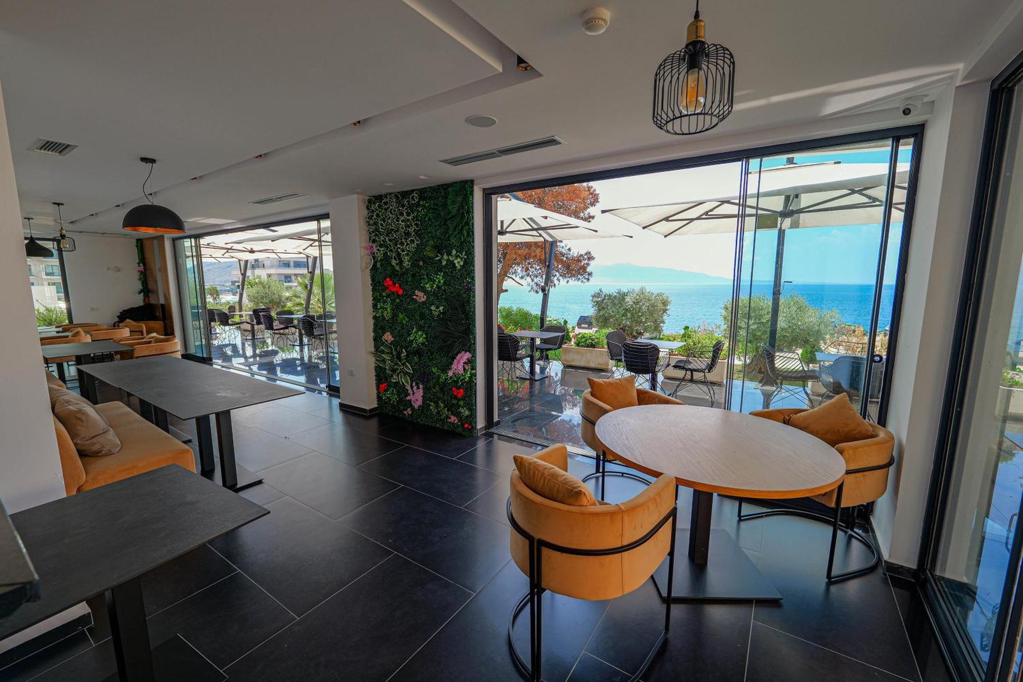 Dorchester Hotel Saranda Kültér fotó